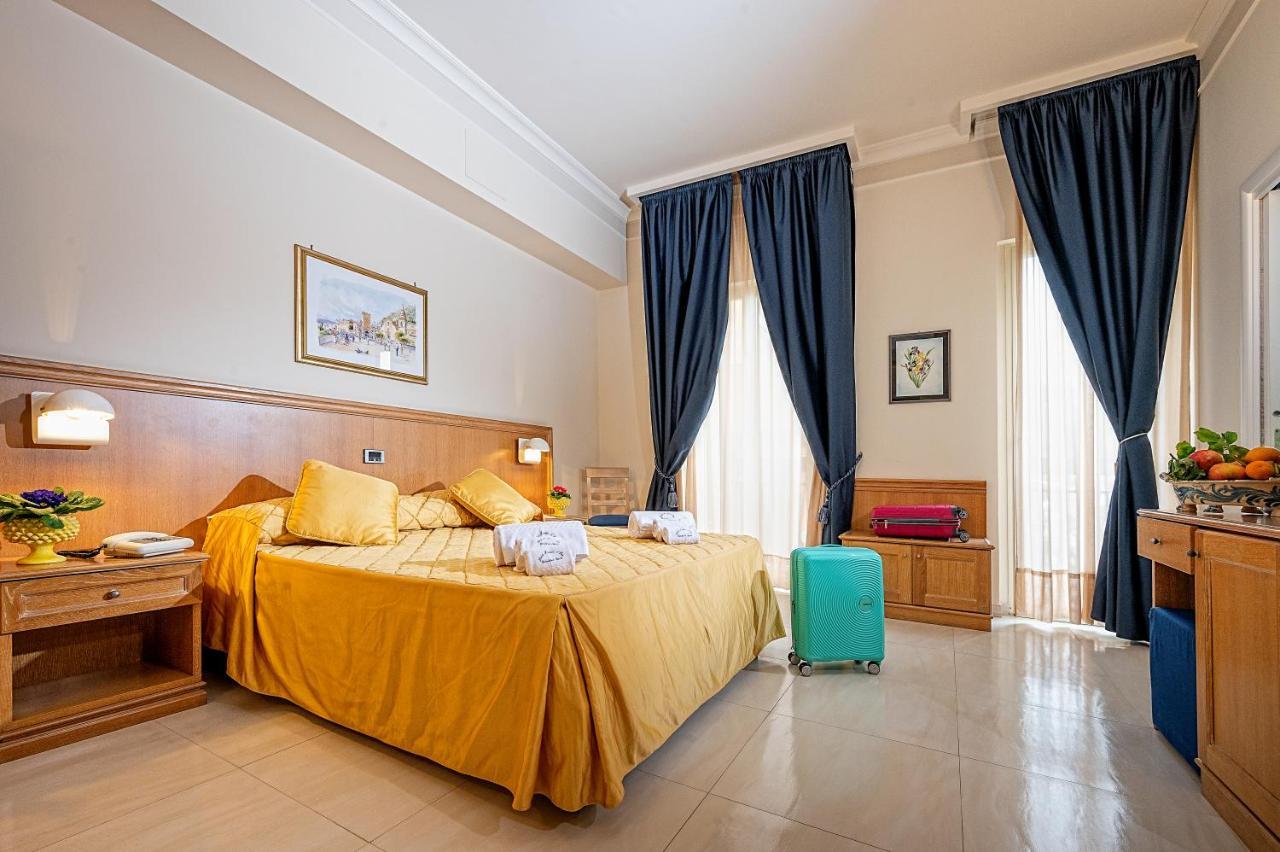 Hotel Sabbie D'Oro Джардіні-Наксос Екстер'єр фото