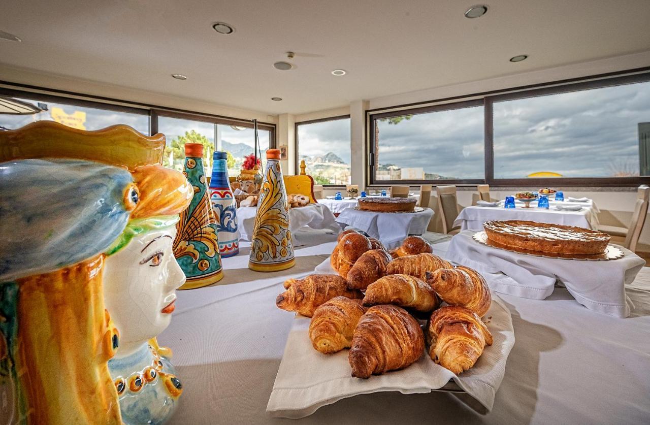 Hotel Sabbie D'Oro Джардіні-Наксос Екстер'єр фото